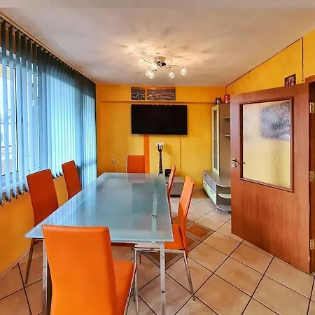 Apartment просторна всекидневна и спалня *